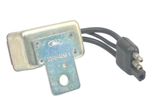 Ford D0HZ-14677-A DOHZ-14677-A Genuine OEM L Series Truck Accessory Relay D0HB-14088-B